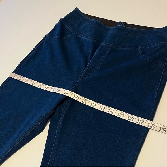 Halara Flex highwaisted denim jeggings, stretchy pull on, size M - Picture 7 of 13